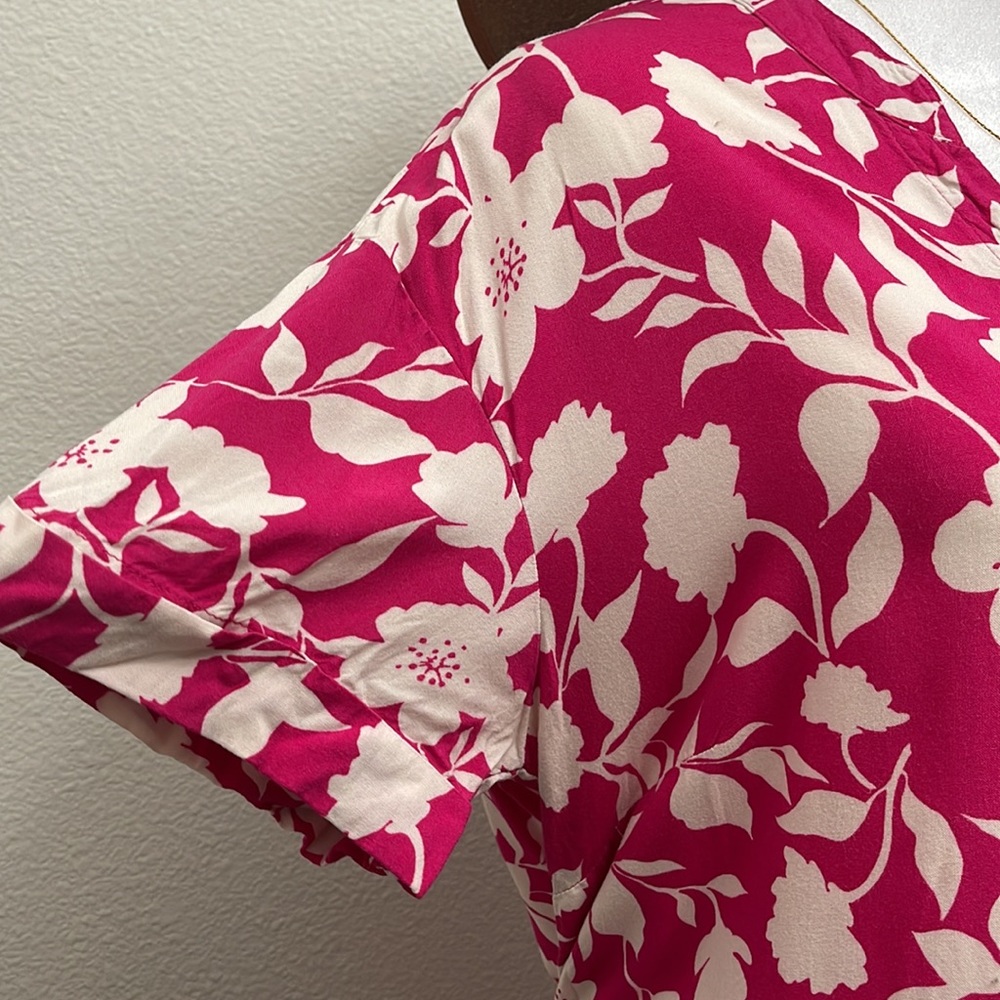 Floral Pink Dress with Pockets - Picture 4 of 13